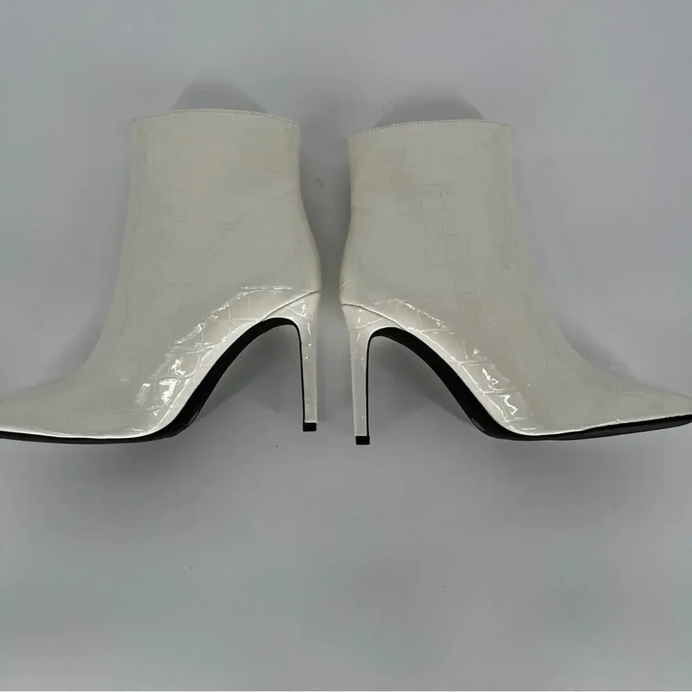 INC International Concepts Sarishaa Heeled Zip boots white croc - 9.5